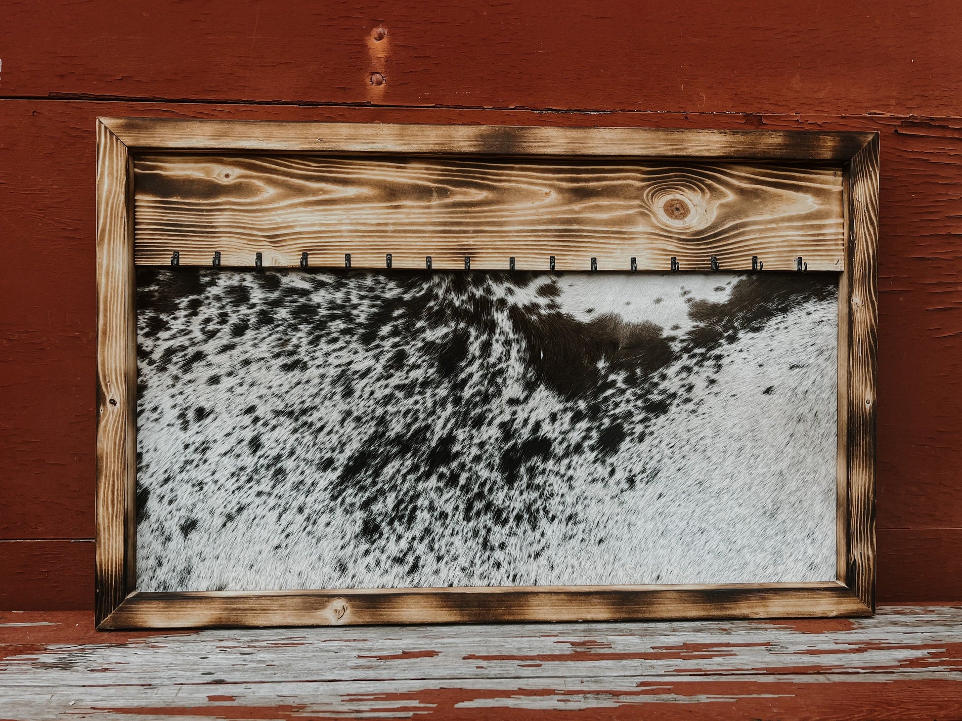 Cowhide Jewelry Hanger: Rustic Wood & Leather Organizer