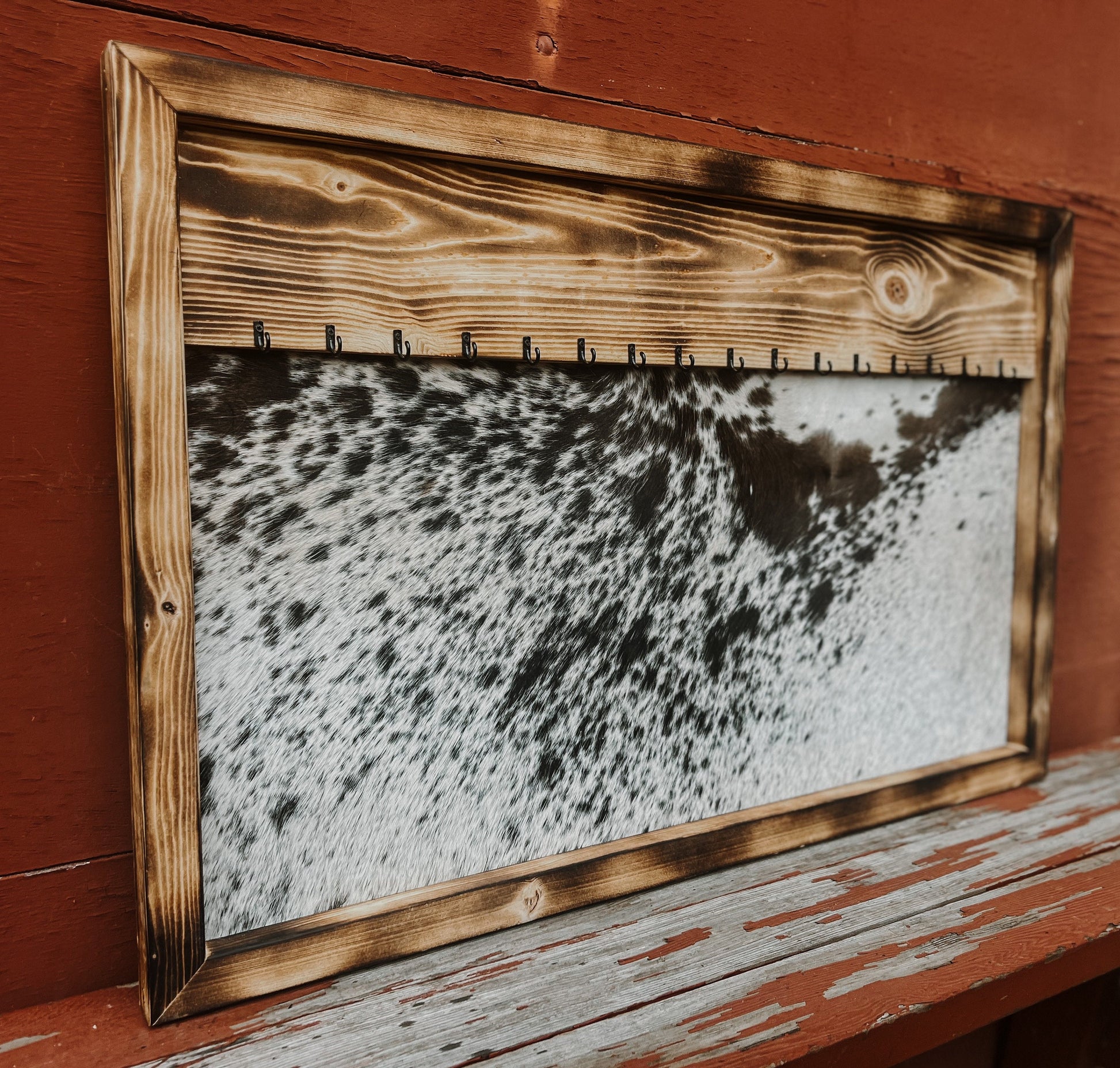 Cowhide Jewelry Hanger: Rustic Wood & Leather Organizer